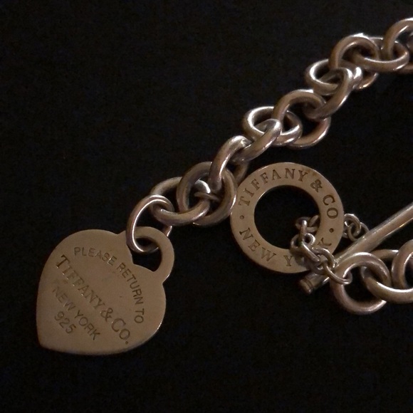 Tiffany and Co. classic Return to Tiffany bracelet. - Picture 3 of 3